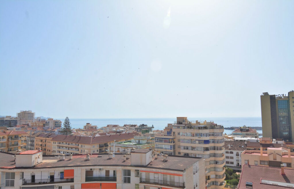Property in Fuengirola — photo 1