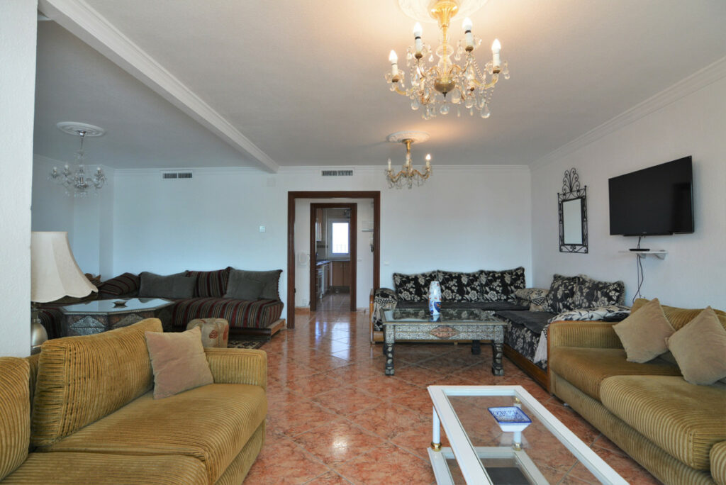 Property in Fuengirola — photo 8