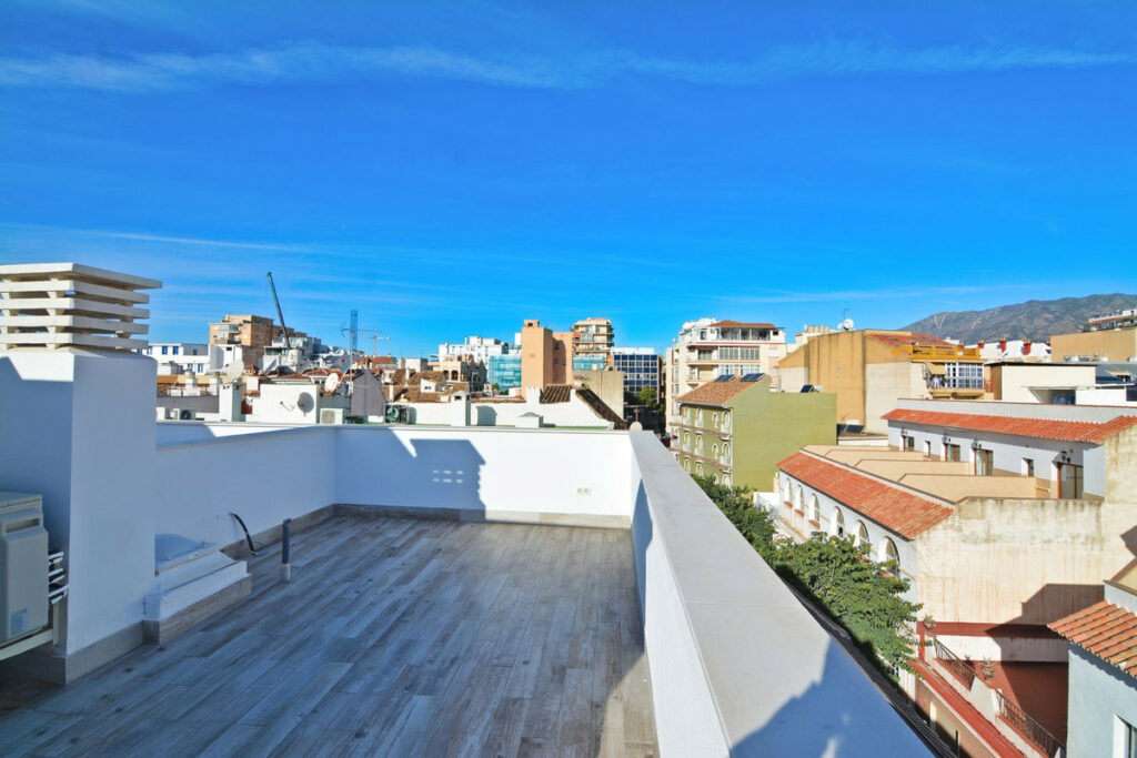 Property in Fuengirola — photo 16