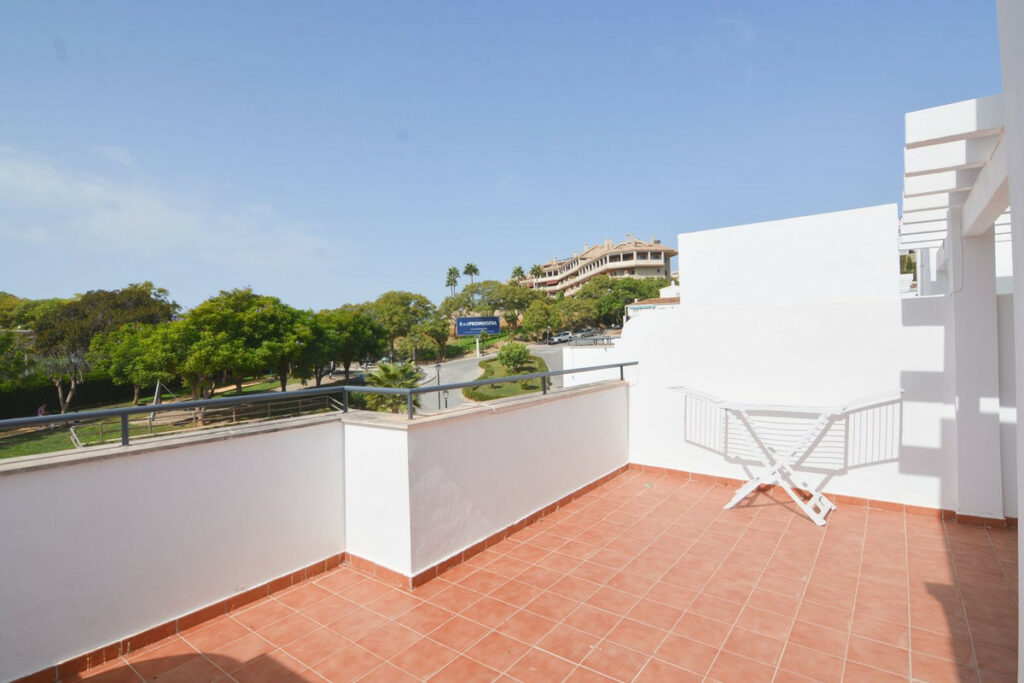 Property in Fuengirola — photo 17