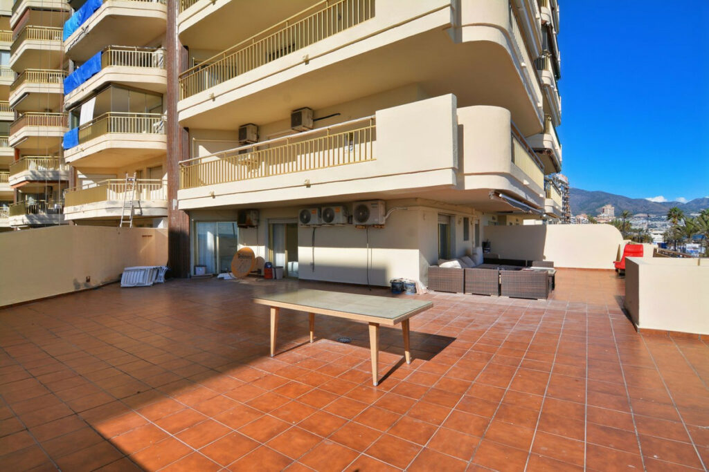 Property in Fuengirola — photo 35