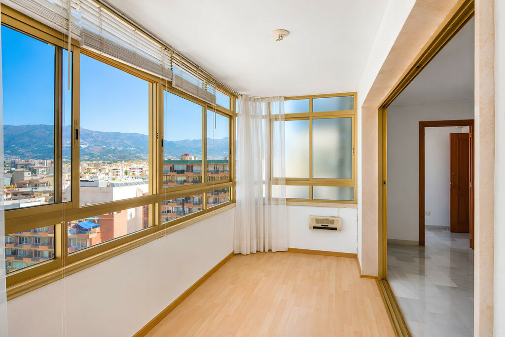 Property in Fuengirola — photo 6