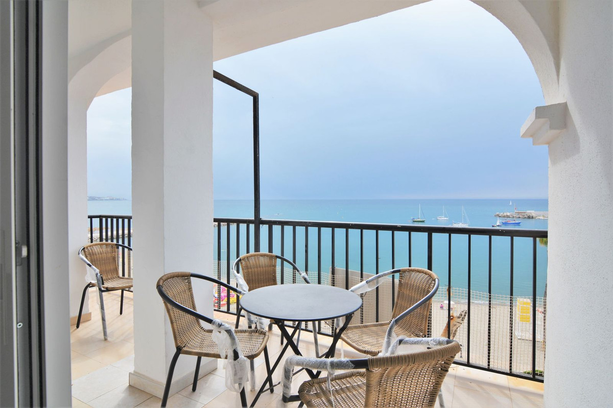 Property in Fuengirola — photo 1