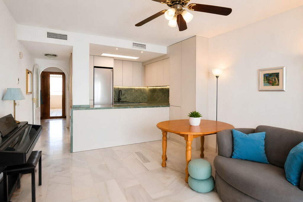 Property in Fuengirola — photo 7