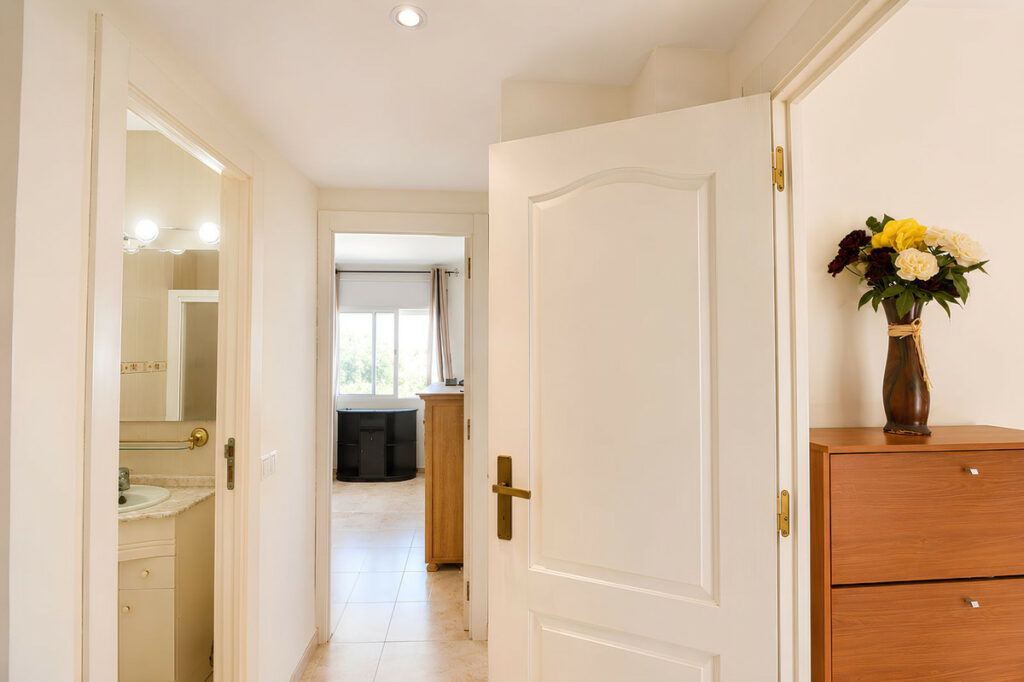 Property in Fuengirola — photo 8