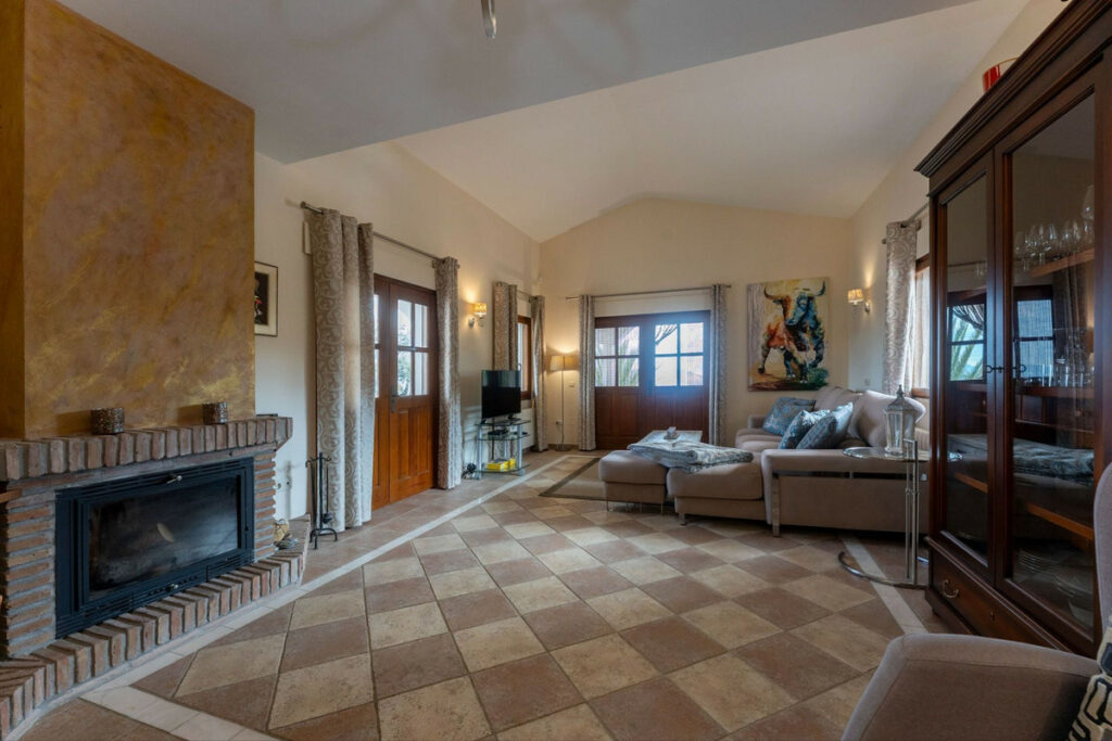 House – Finca – Cortijo in Casarabonela — photo 6