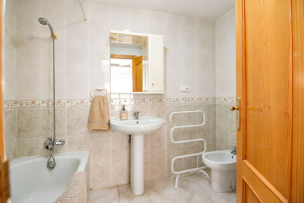 Property in Los Boliches — photo 21