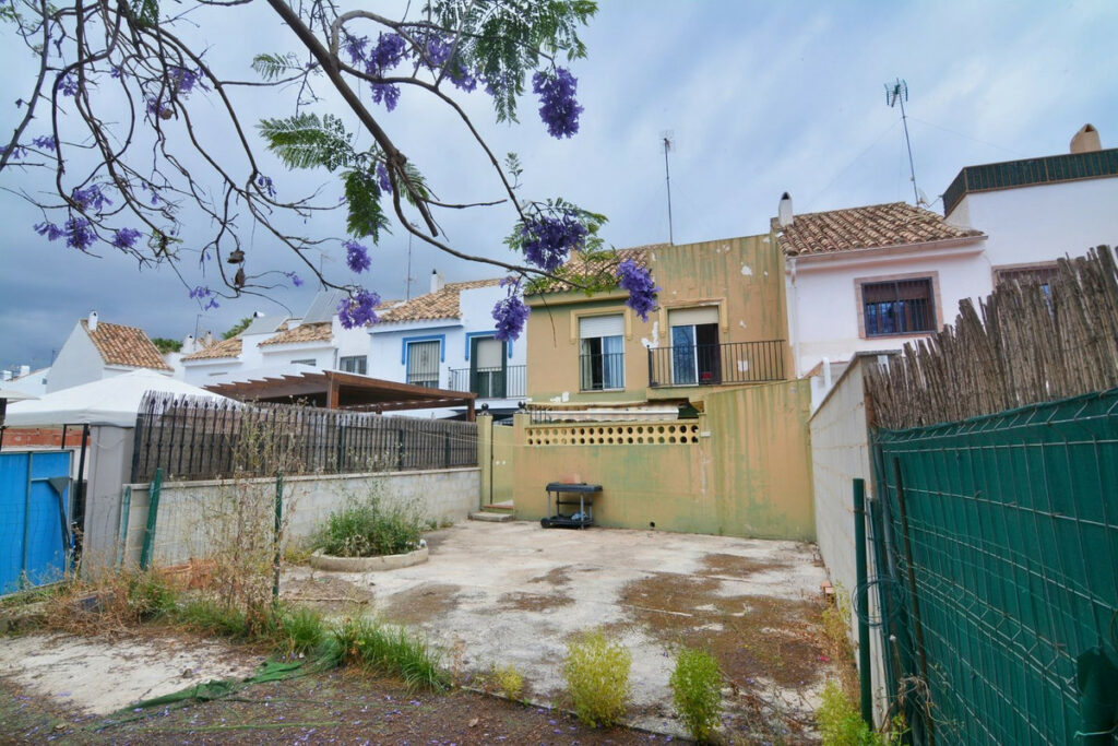 Property in Fuengirola — photo 12