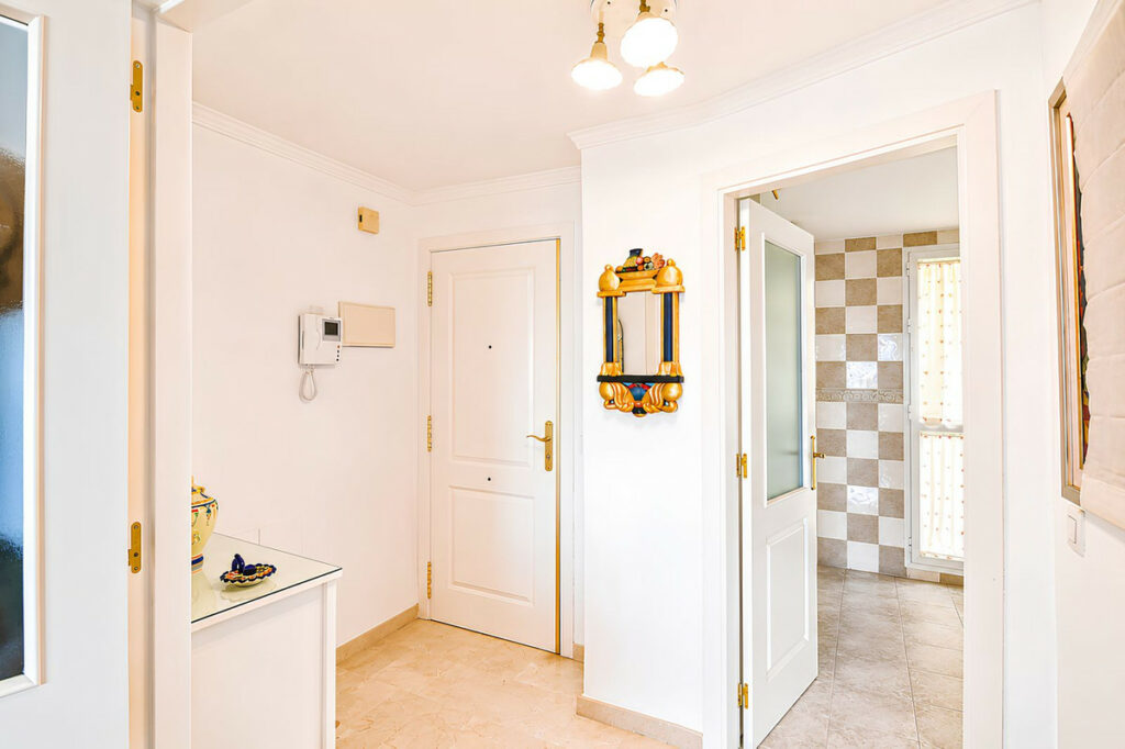 Property in Fuengirola — photo 16