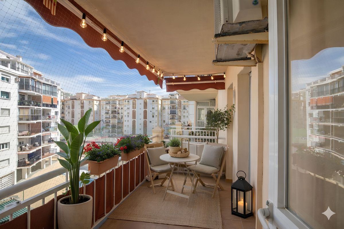 Property in Fuengirola — photo 1