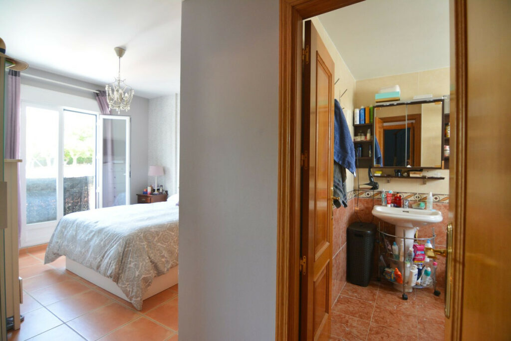 Property in Fuengirola — photo 11