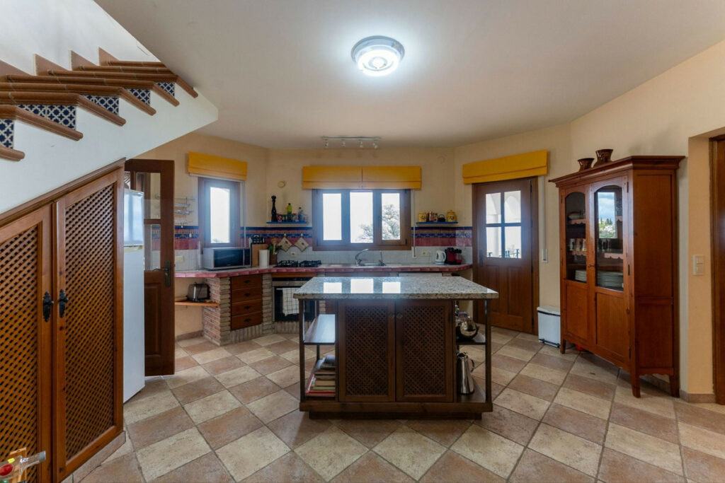 House – Finca – Cortijo in Casarabonela — photo 10