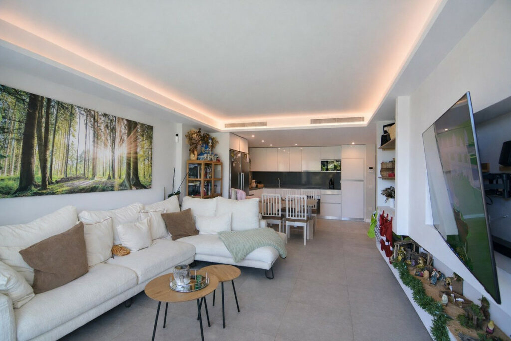 Property in El Chaparral — photo 9