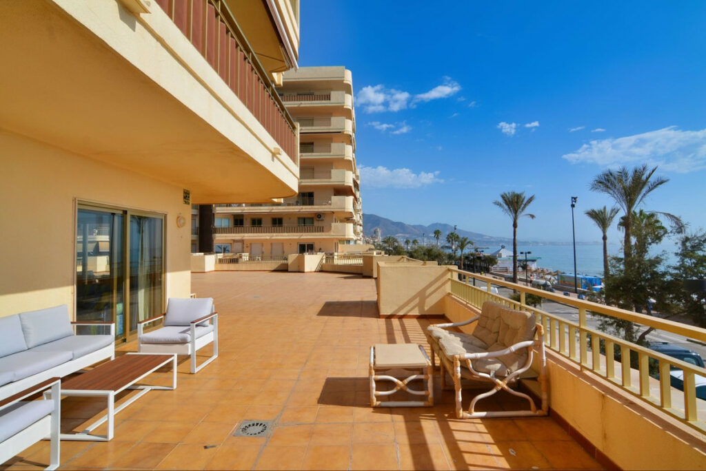 Property in Fuengirola — photo 18