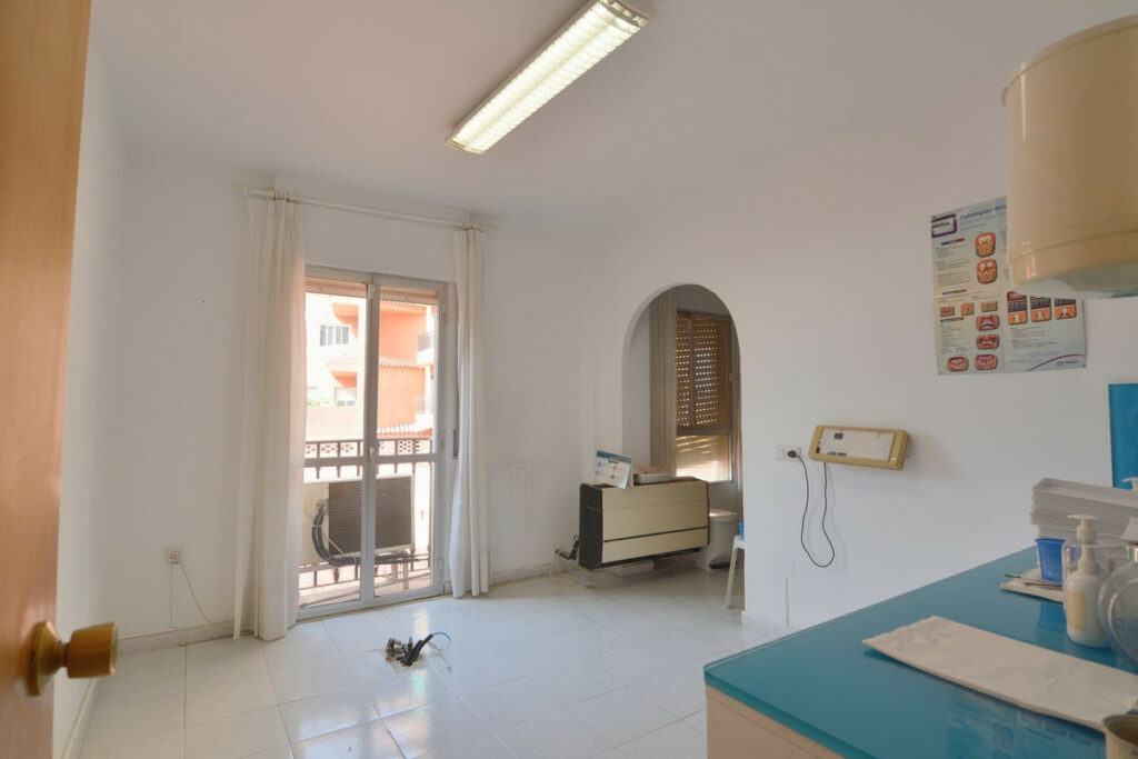Property in Fuengirola — photo 13