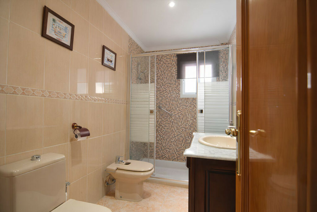 Property in Las Lagunas — photo 18