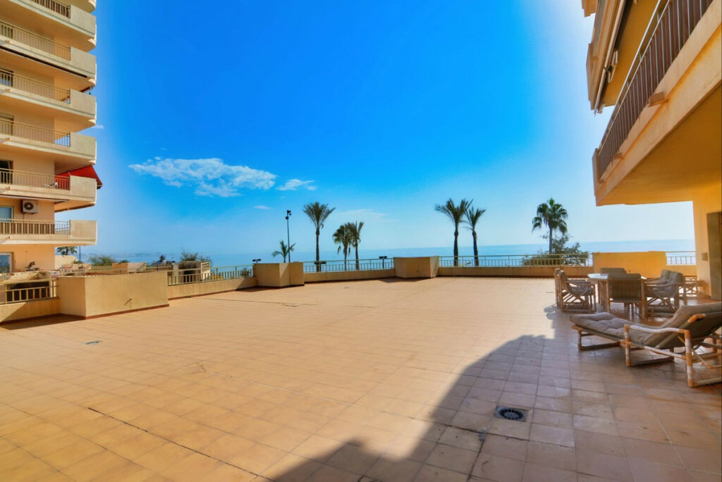 Property in Fuengirola — photo 22