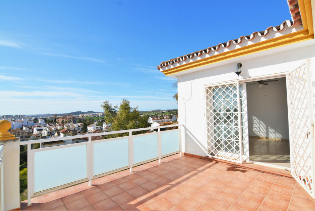 Property in El Coto — photo 29