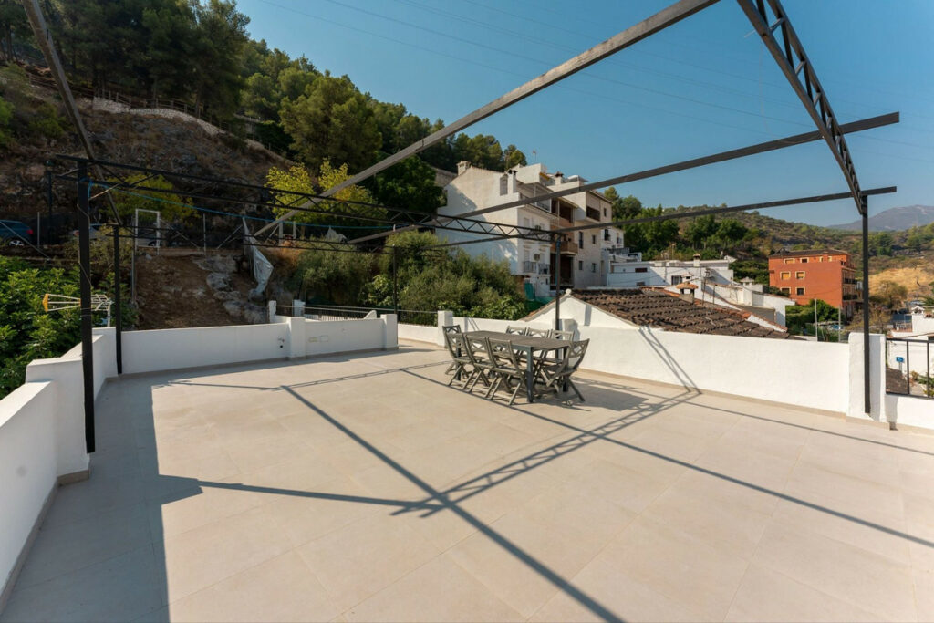 House – Townhouse in Monda — photo 3
