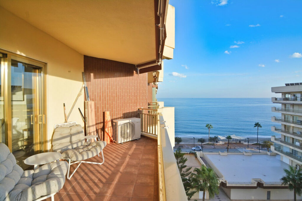 Property in Fuengirola — photo 2