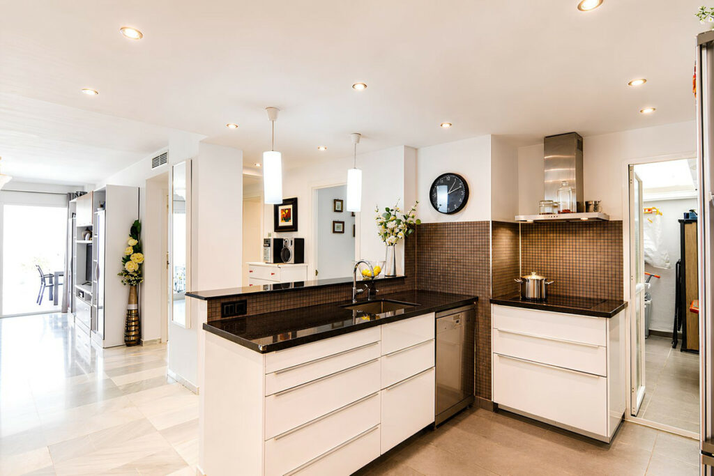 Property in Fuengirola — photo 14