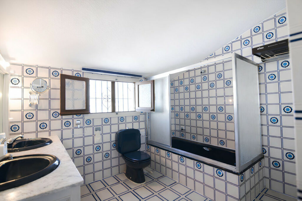 Property in Fuengirola — photo 15