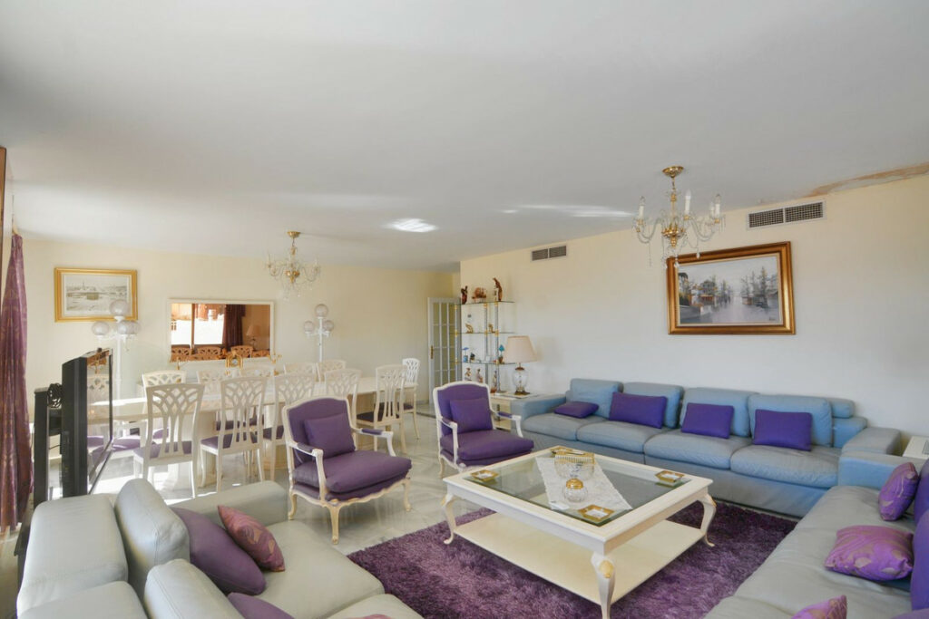 Property in Fuengirola — photo 5