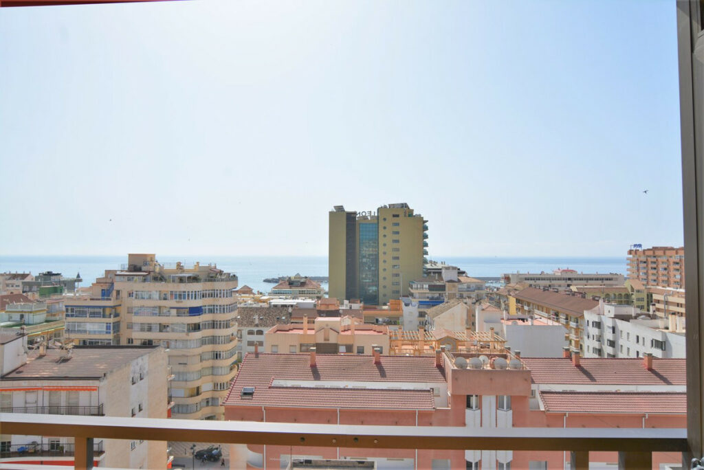Property in Fuengirola — photo 17