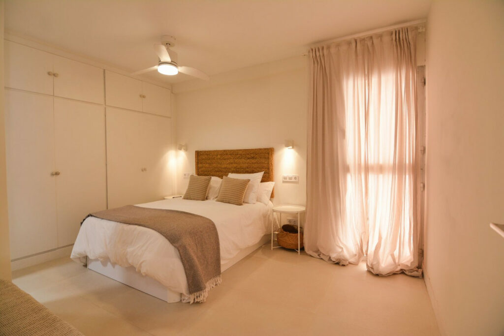 Property in Fuengirola — photo 27