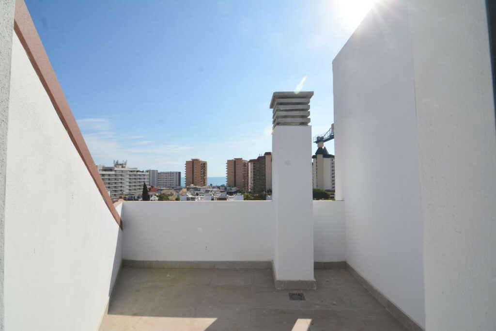 Property in Fuengirola — photo 14