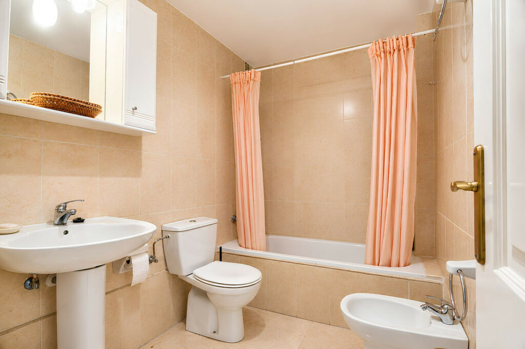 Property in Fuengirola — photo 27