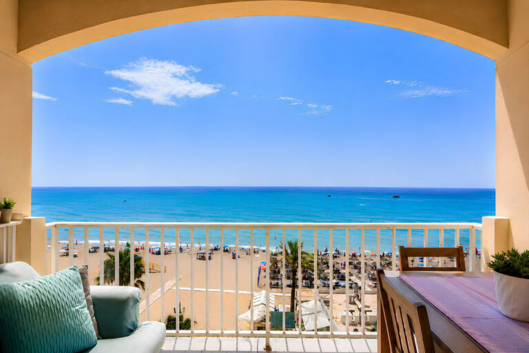 Property in Fuengirola — photo 1