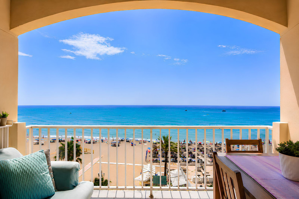 Property in Fuengirola — photo 1