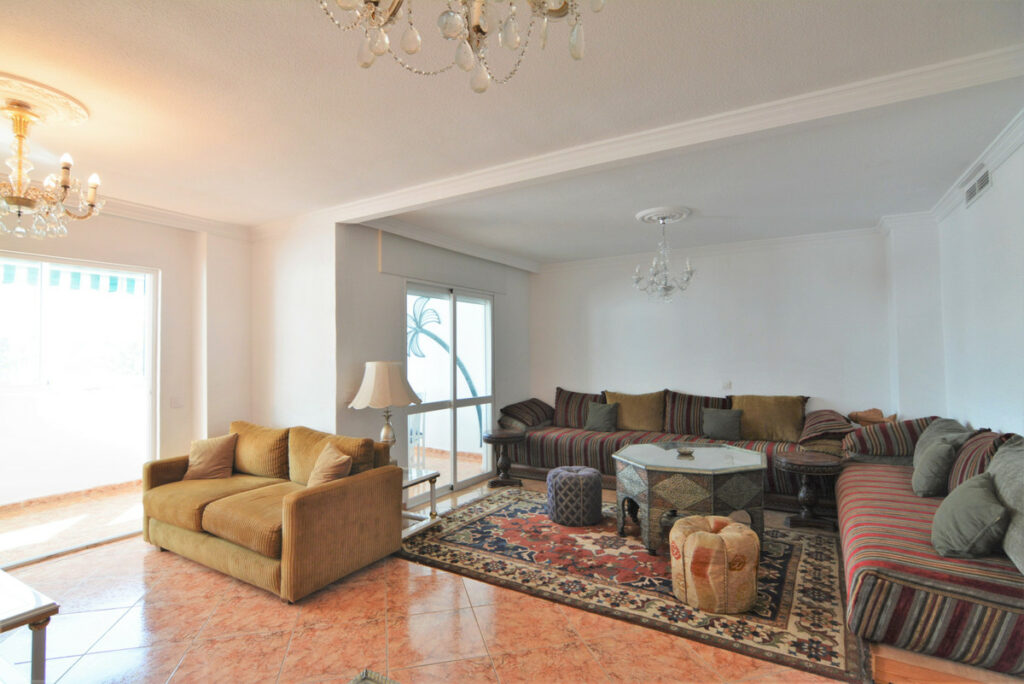 Property in Fuengirola — photo 4