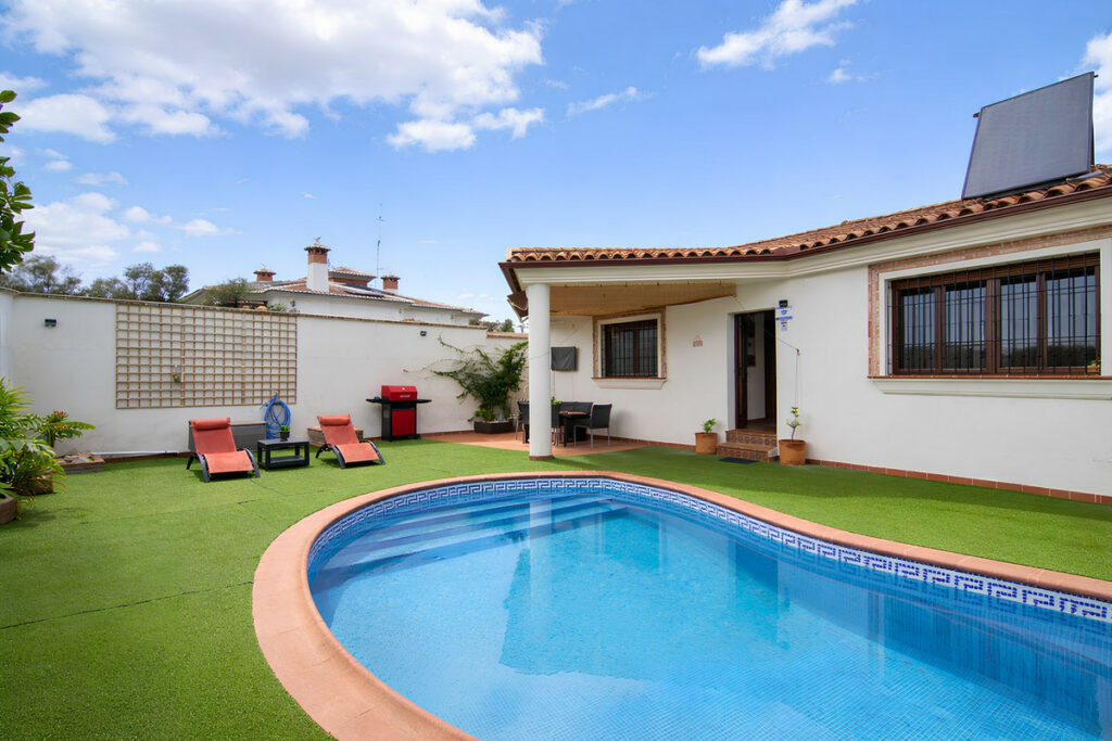 Property in Sierrezuela — photo 38
