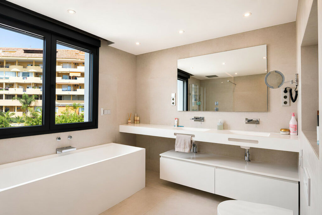 Property in Torreblanca — photo 21