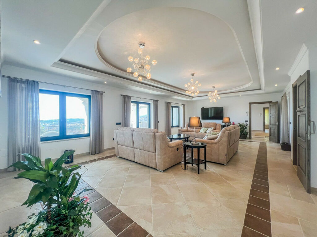 House – Detached Villa in Mijas — photo 6