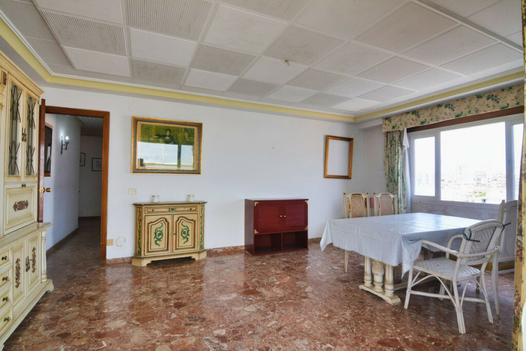 Property in Fuengirola — photo 8