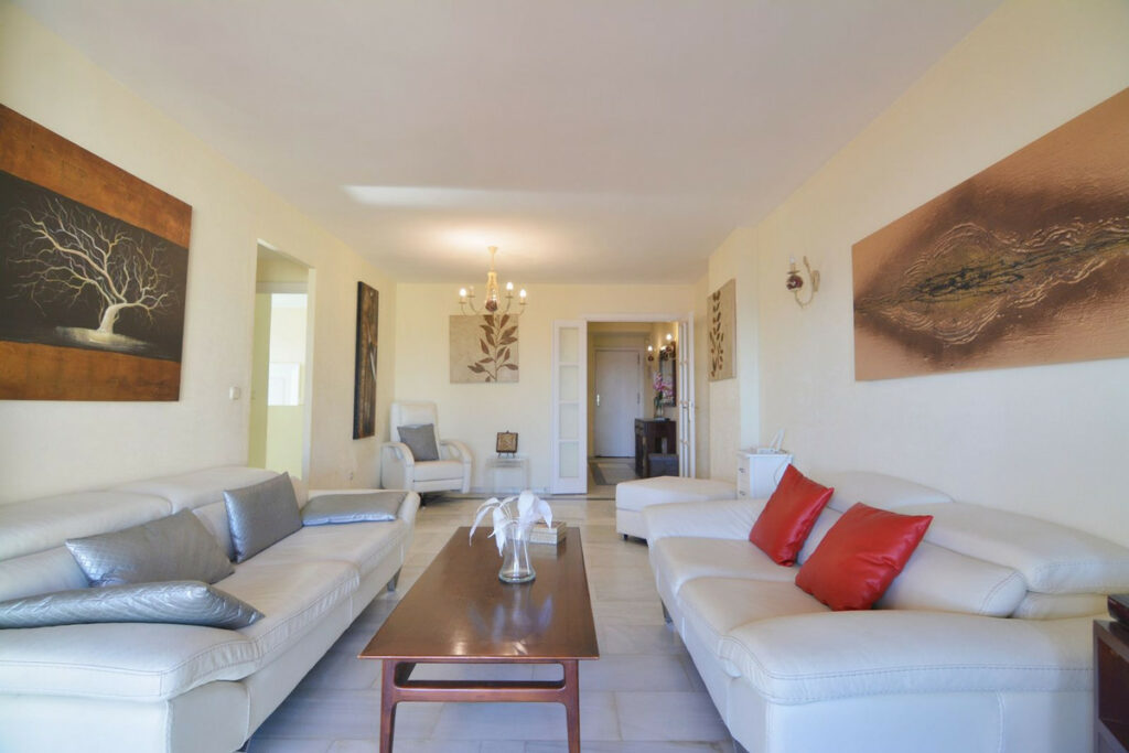 Property in Fuengirola — photo 15