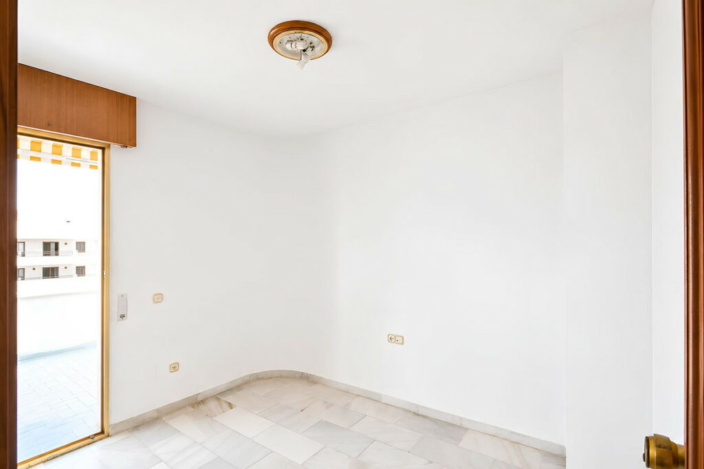 Property in Fuengirola — photo 13