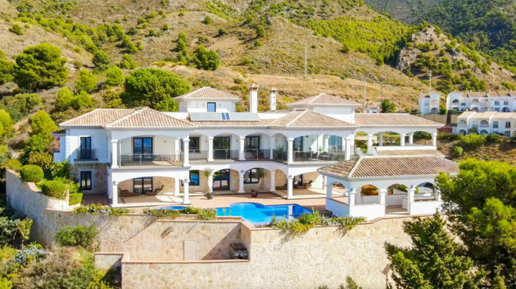 House – Detached Villa in Mijas — photo 2