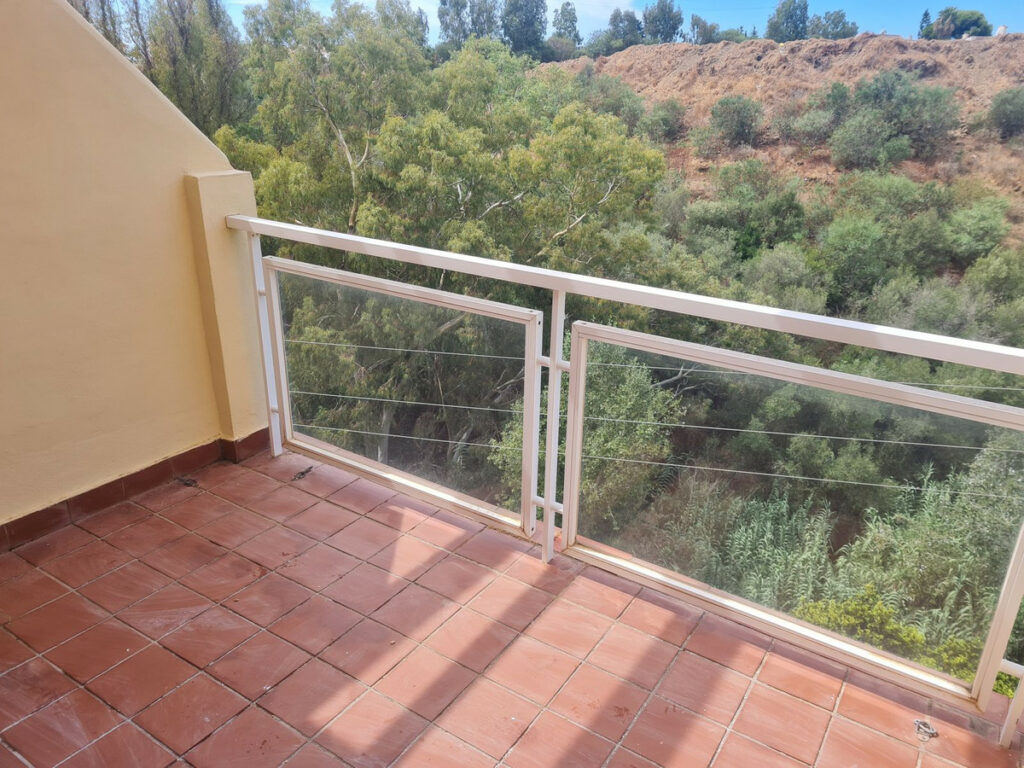 Apartment – Middle Floor Apartment in Mijas Costa — photo 3