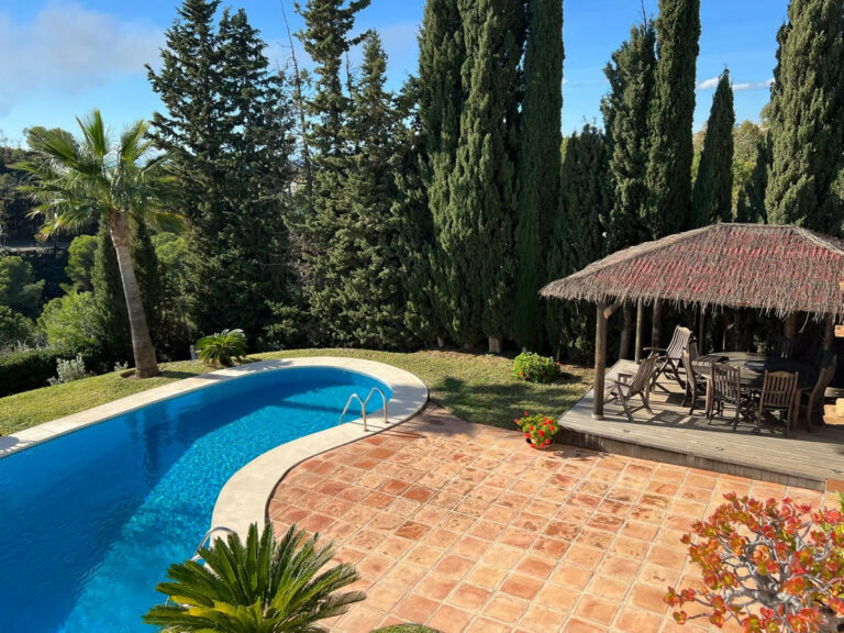 House – Detached Villa in Mijas — photo 1