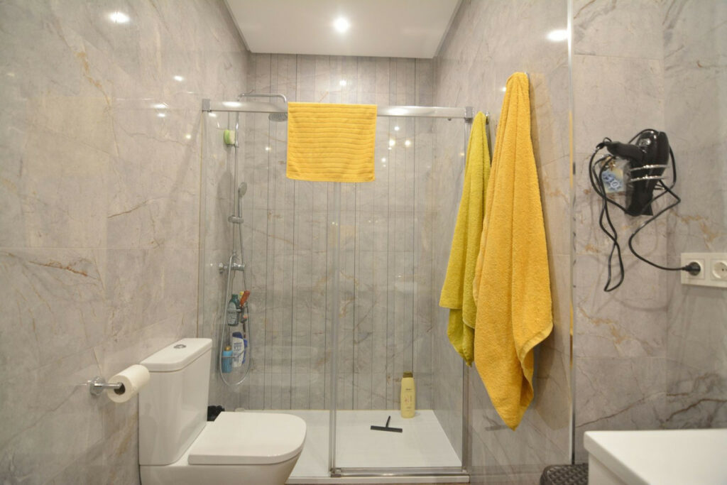 Property in Fuengirola — photo 11