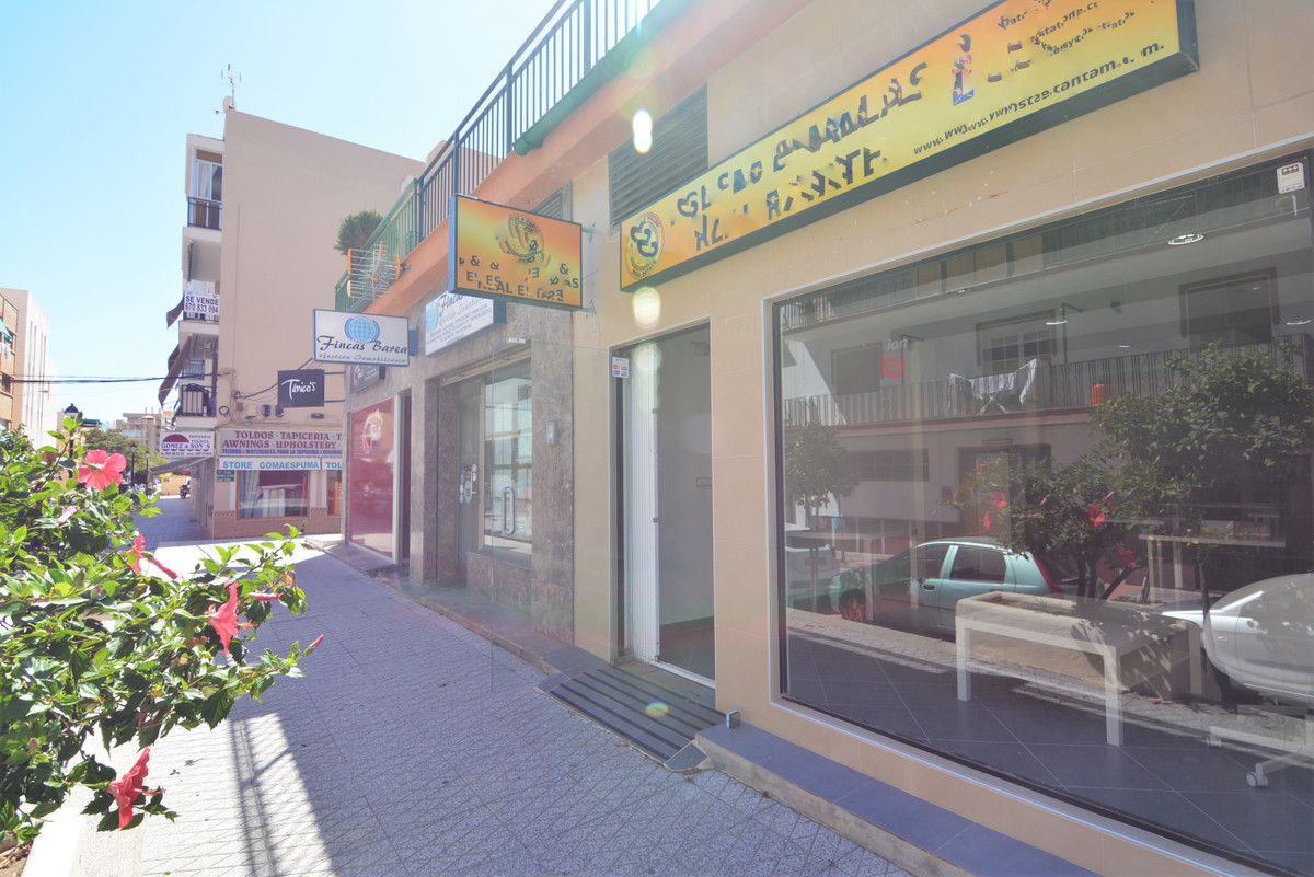 Property in Fuengirola — photo 1