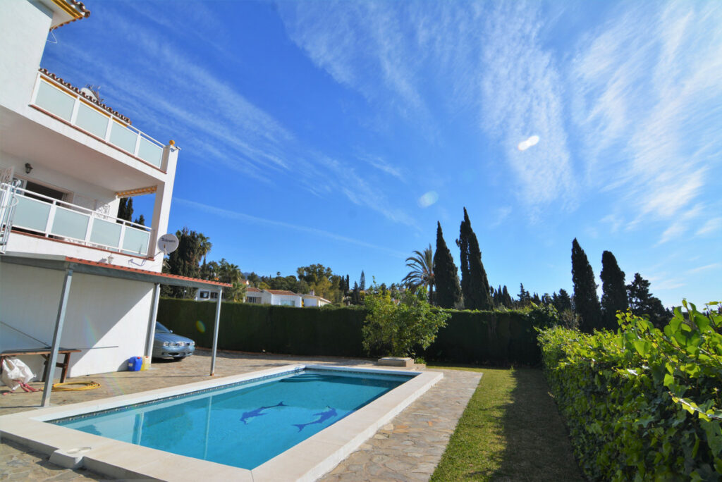Property in El Coto — photo 2