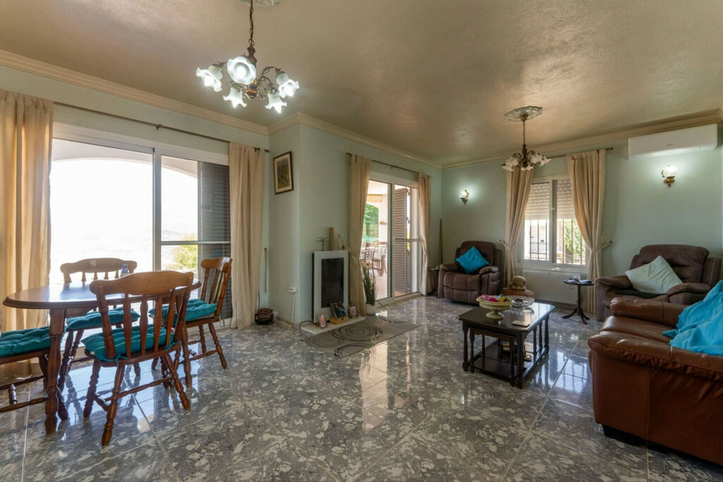 House – Finca – Cortijo in Guaro — photo 5