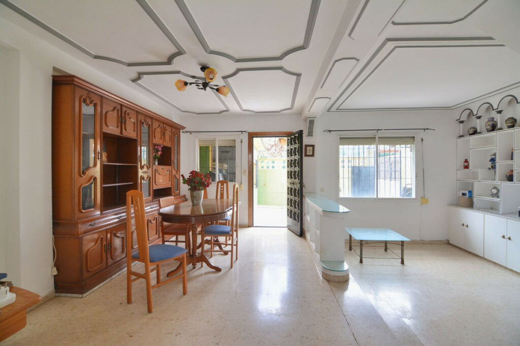 Property in Fuengirola — photo 7