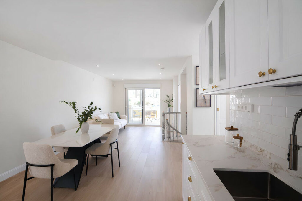 Property in Los Boliches — photo 8