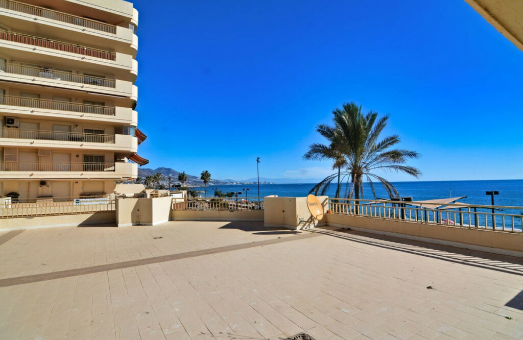Property in Fuengirola — photo 37